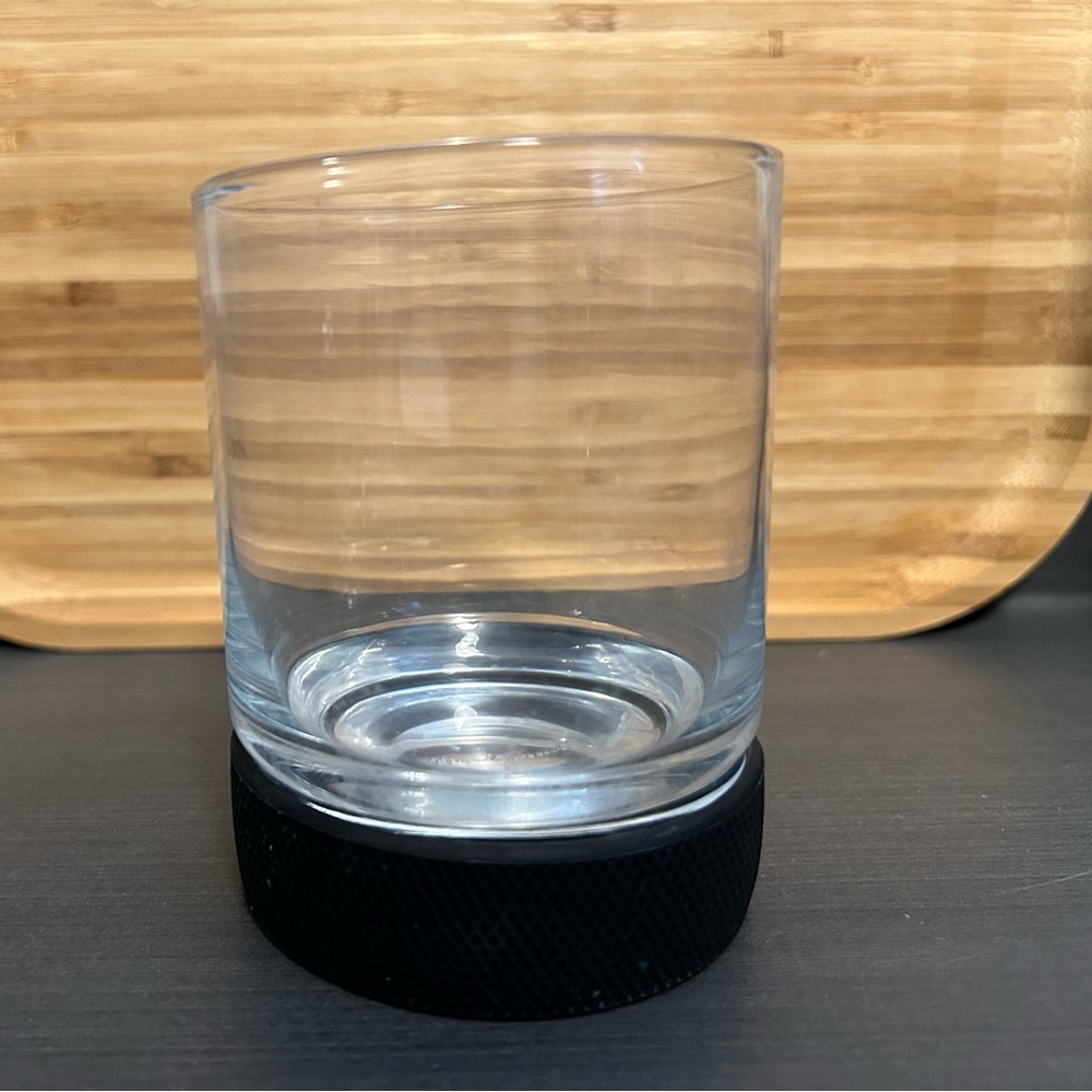 Hockey glass